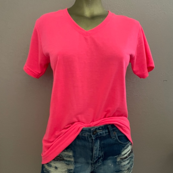 NEON Dayglo Flourescent PINK V-Neck TEE SHIRT Size Small - Picture 7 of 9